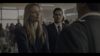 Tom.Clancys.Jack.Ryan.S02E01.2160p.AMZN.WEB DL.HDR.DDP5.1.H.265 ForFun.cz en.mkv snapshot 23.49.428