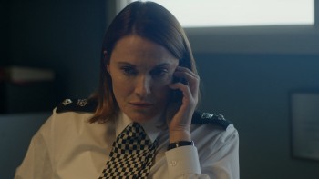 Bancroft.S02E01.iNTERNAL.1080p.WEB.H264 GHOSTS.cz en.mkv snapshot 24.12.000