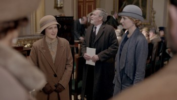 Downton.Abbey.S06E01.1080p.NOR.Blu ray.AVC.DTS HD.MA.2.0 weabro.cz en.mkv snapshot 00.56.18.280
